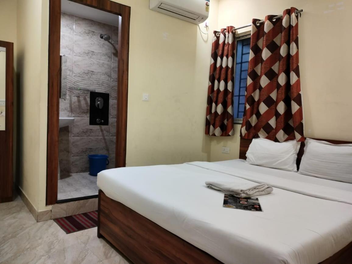 Hotel Holiday Express Kalkutta Exterior foto
