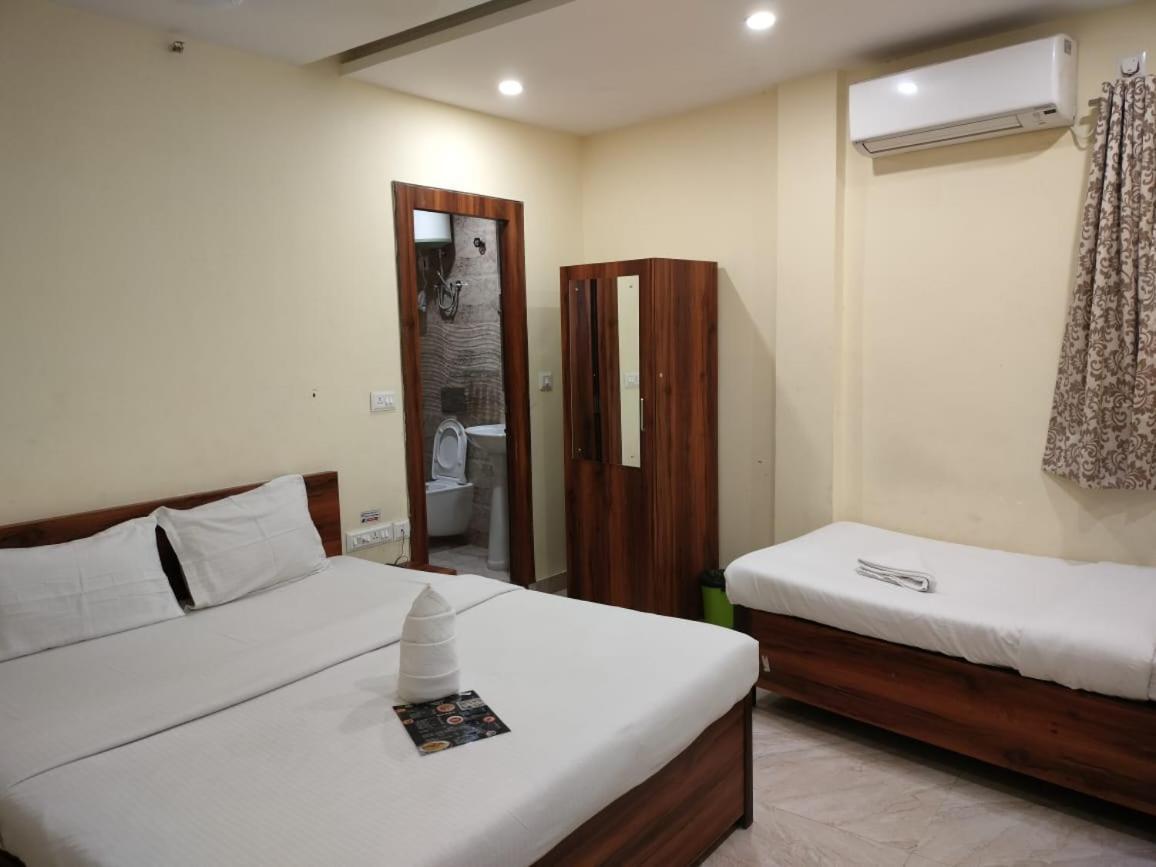 Hotel Holiday Express Kalkutta Exterior foto