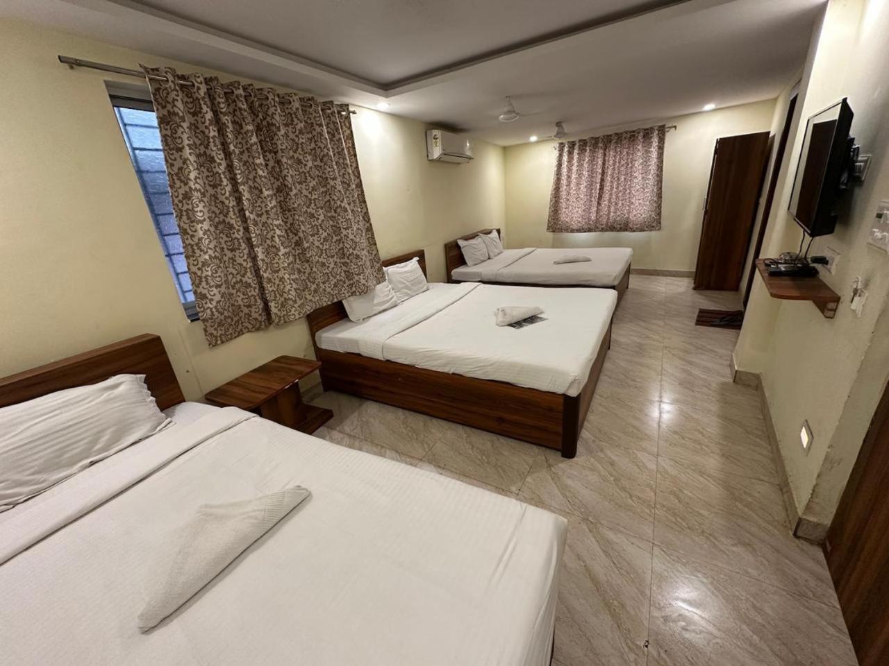 Hotel Holiday Express Kalkutta Exterior foto